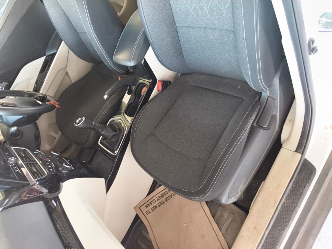 XUV 3XO image 13 XUV 3XO image 13