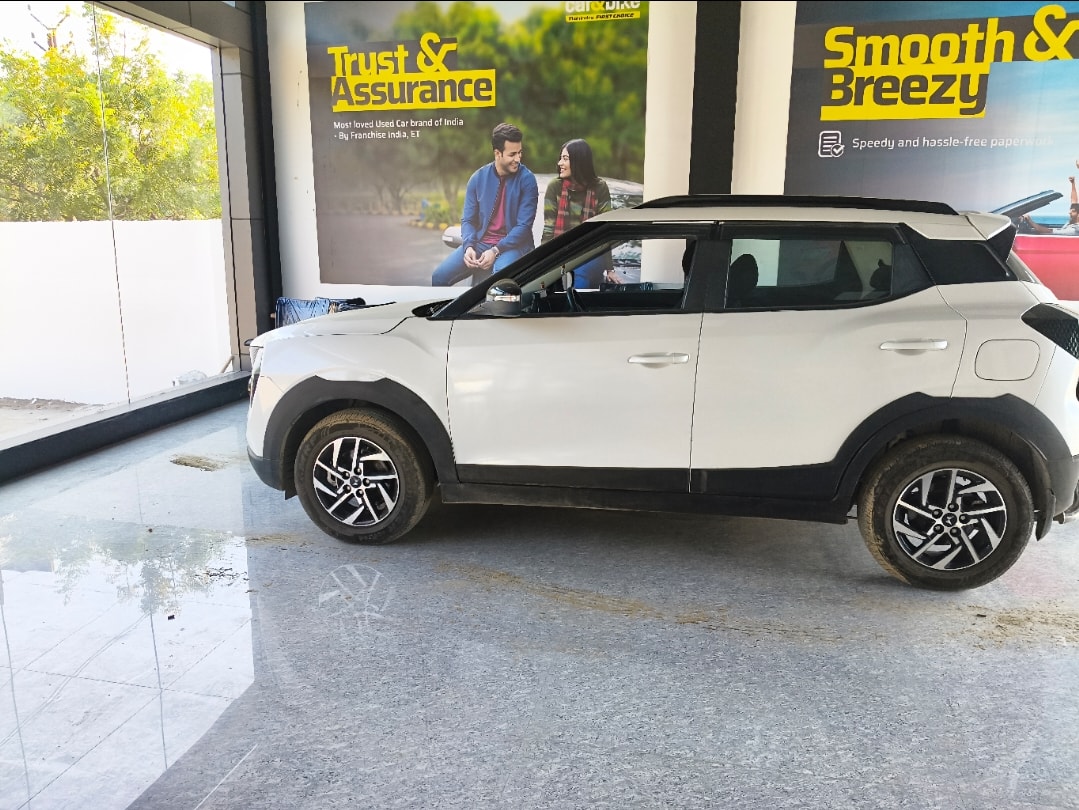 XUV 3XO image 1 XUV 3XO image 1