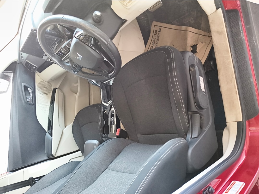 XUV 3XO image 15 XUV 3XO image 15