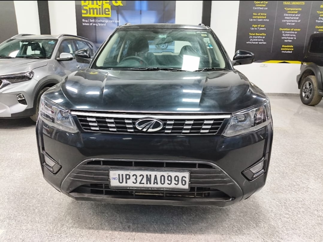Used 2022 Mahindra XUV300 Used 2022 Mahindra XUV300
