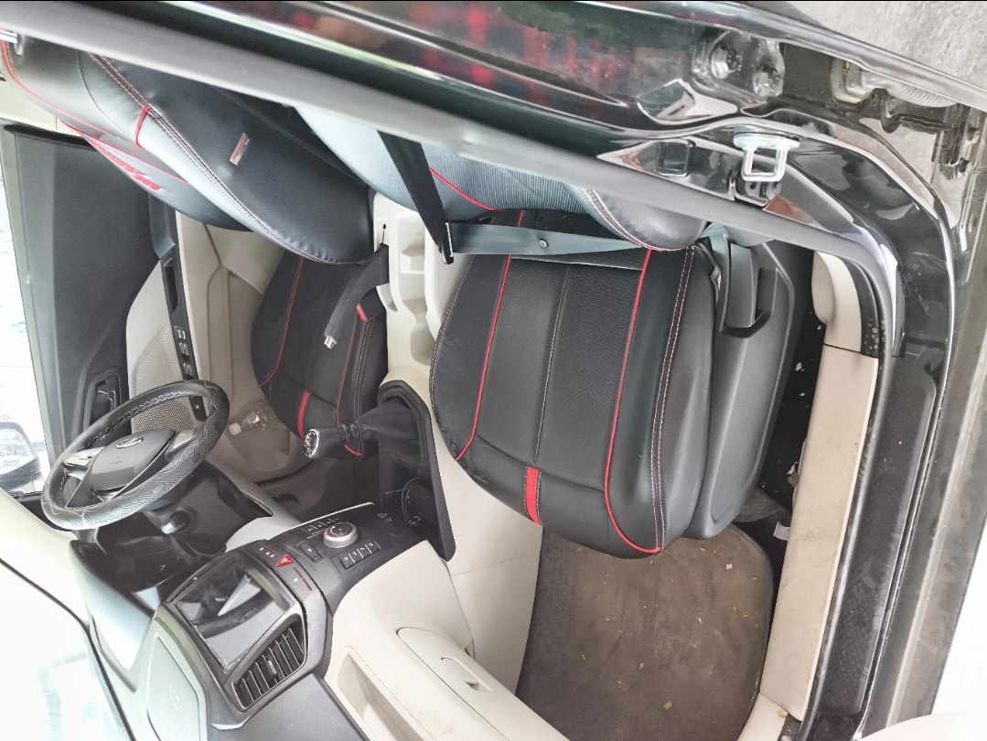 XUV300 image 13 XUV300 image 13