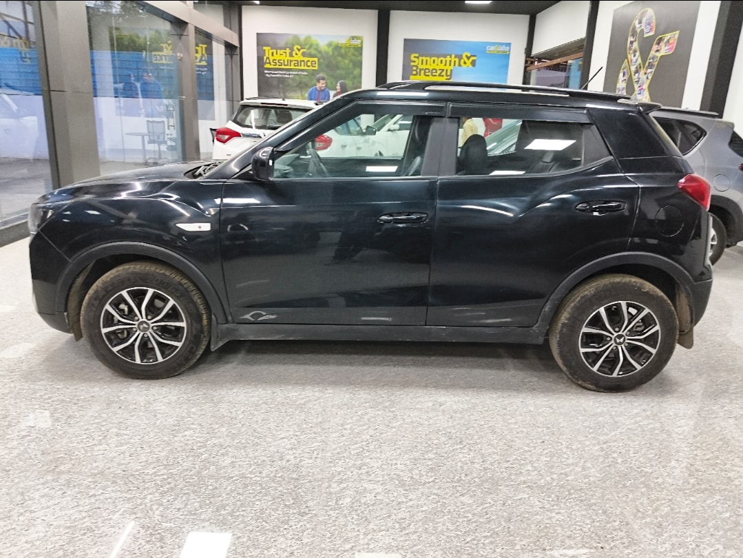 Used 2022 Mahindra XUV300 Used 2022 Mahindra XUV300