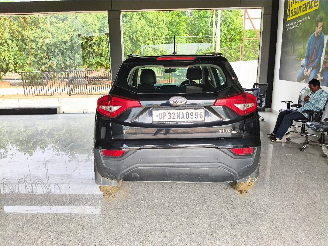 XUV300 image 3 XUV300 image 3