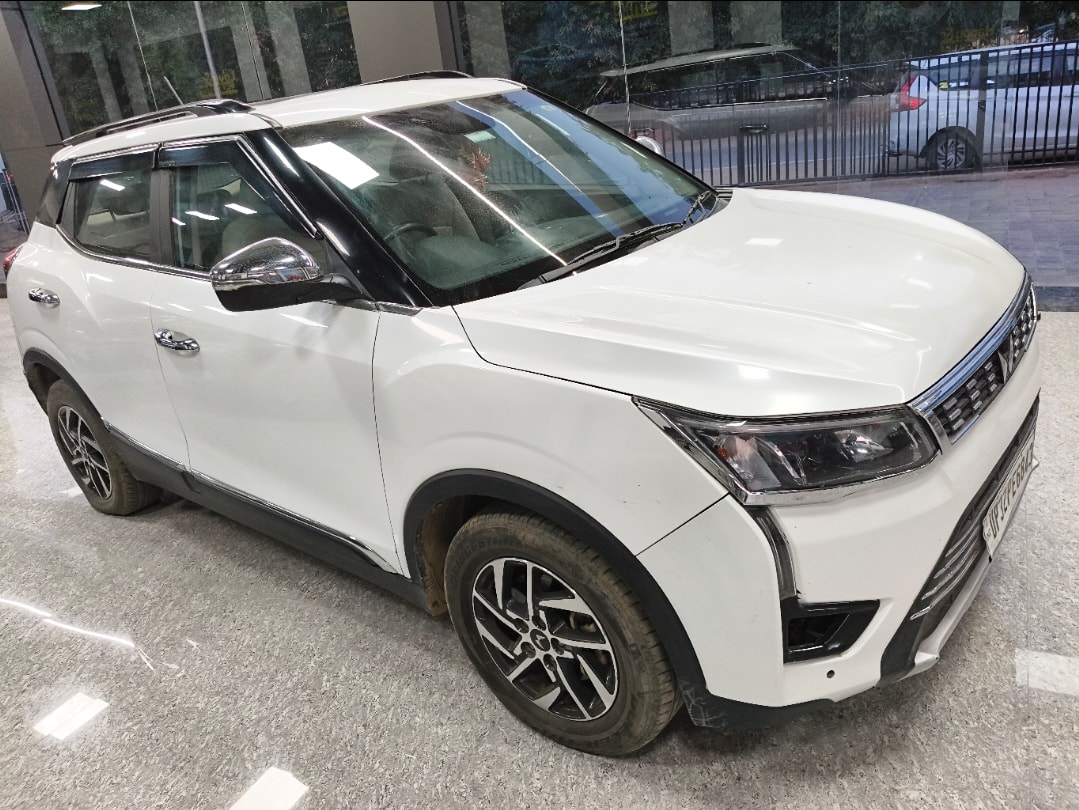 Used 2023 Mahindra XUV300 Used 2023 Mahindra XUV300