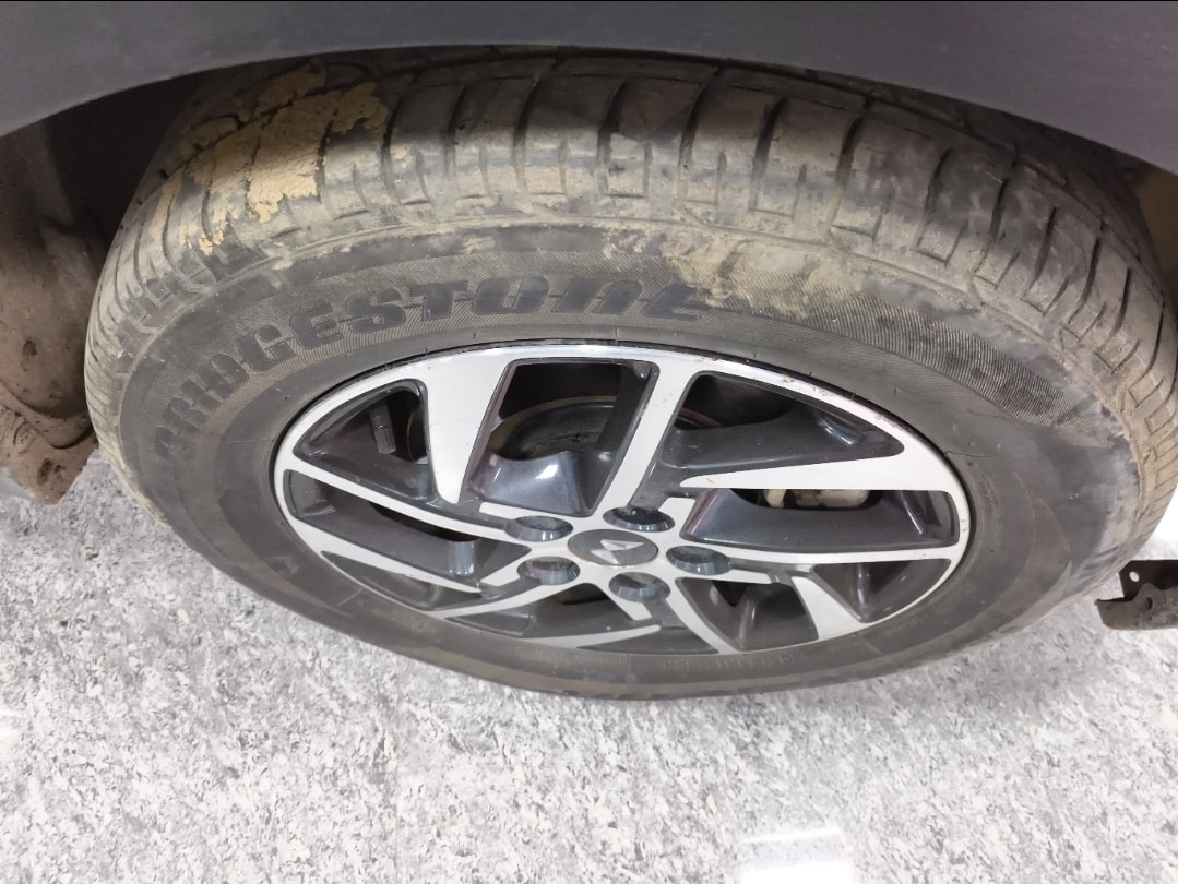 Used 2023 Mahindra XUV300 Used 2023 Mahindra XUV300