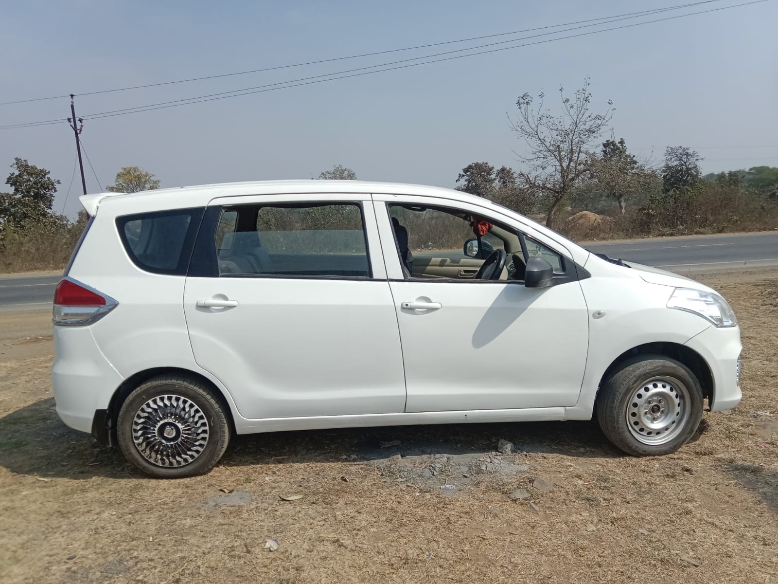 Ertiga image 6 Ertiga image 6