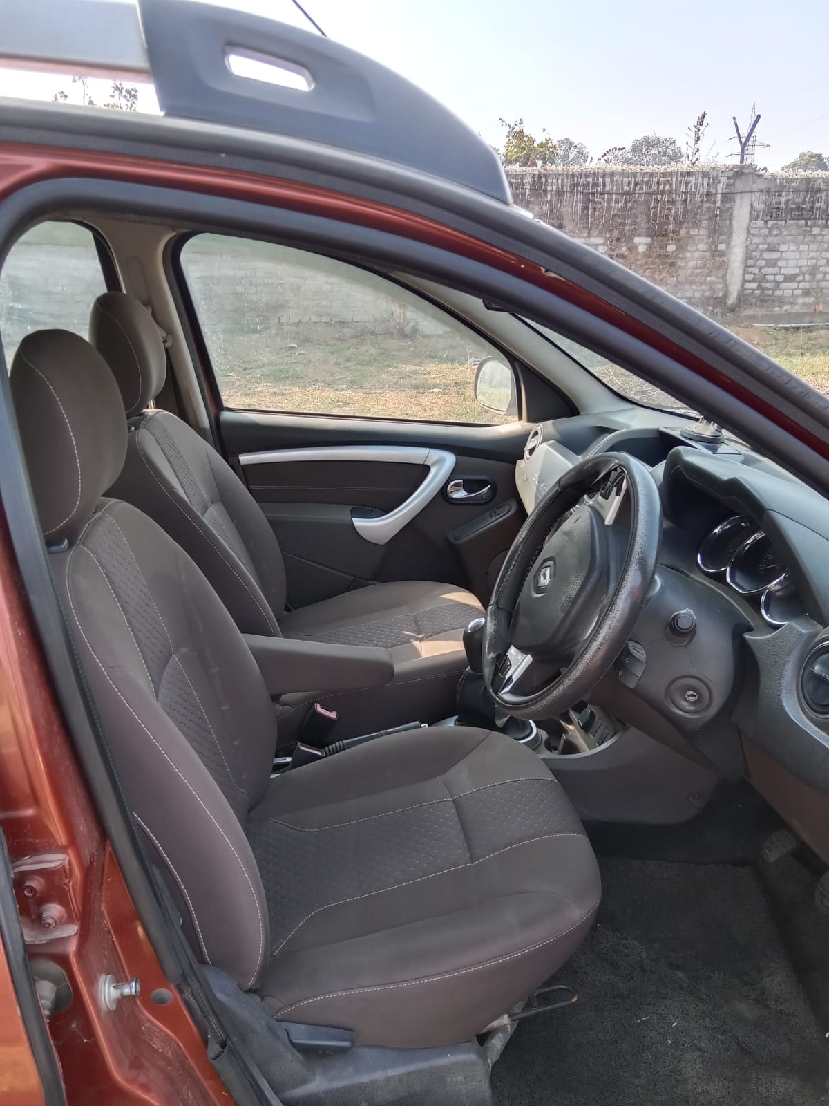 Duster image 15 Duster image 15