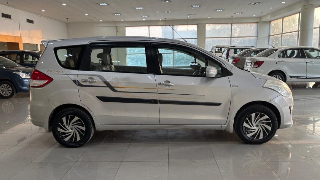 Ertiga image 6 Ertiga image 6