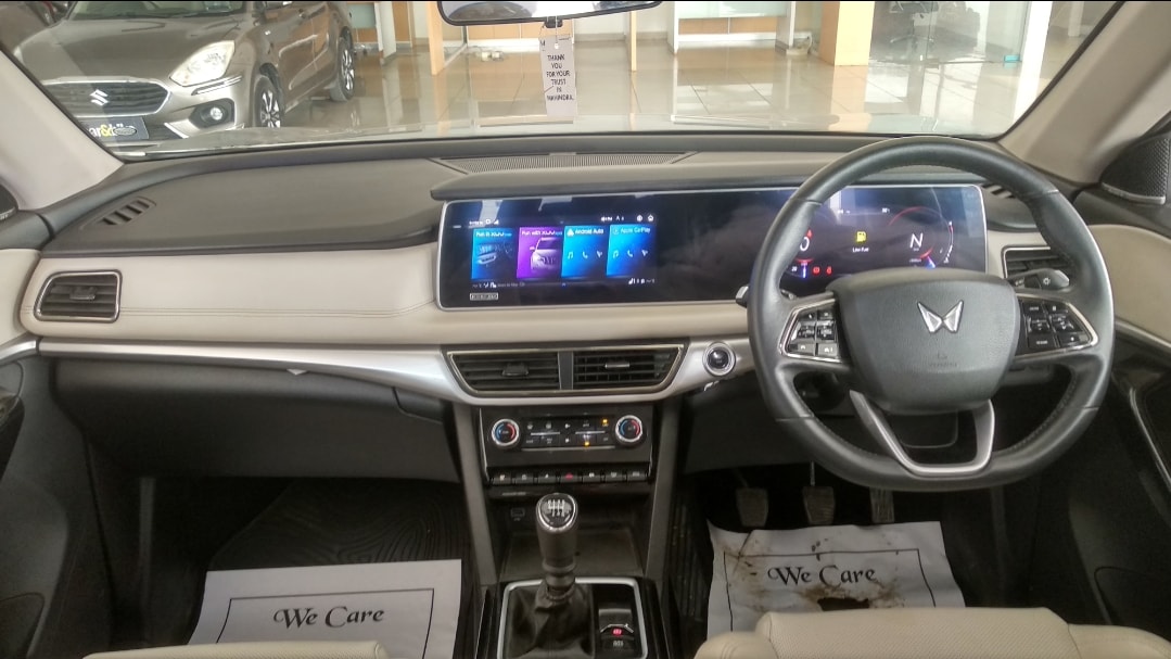 Used 2024 Mahindra XUV700 Used 2024 Mahindra XUV700