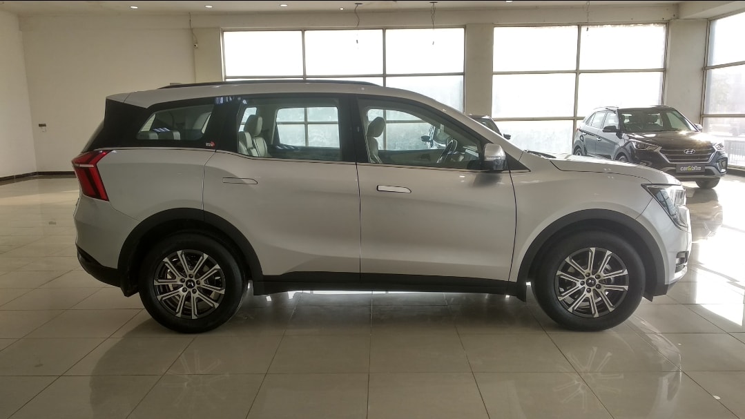 Used 2024 Mahindra XUV700 Used 2024 Mahindra XUV700