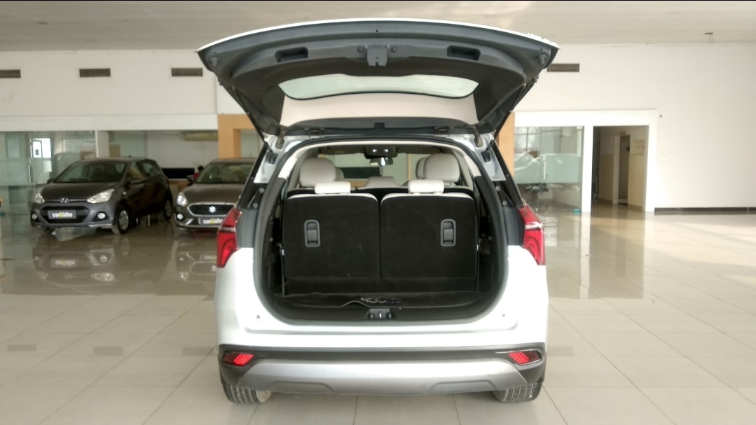 Used 2024 Mahindra XUV700 Used 2024 Mahindra XUV700