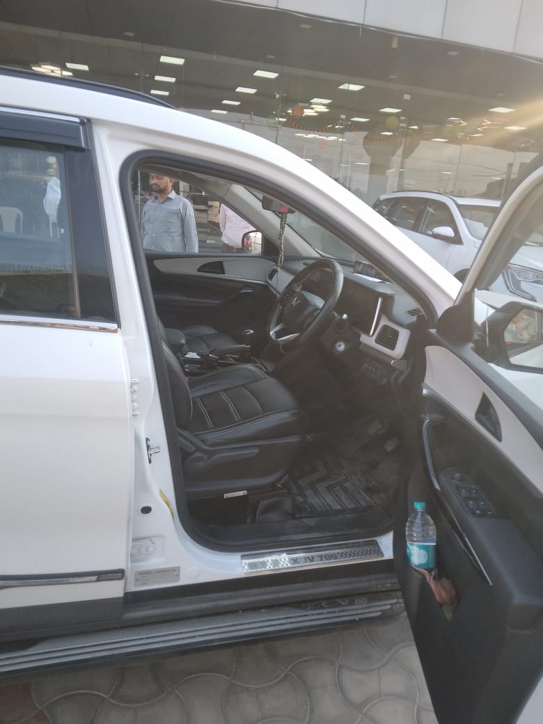 XUV700 image 9 XUV700 image 9