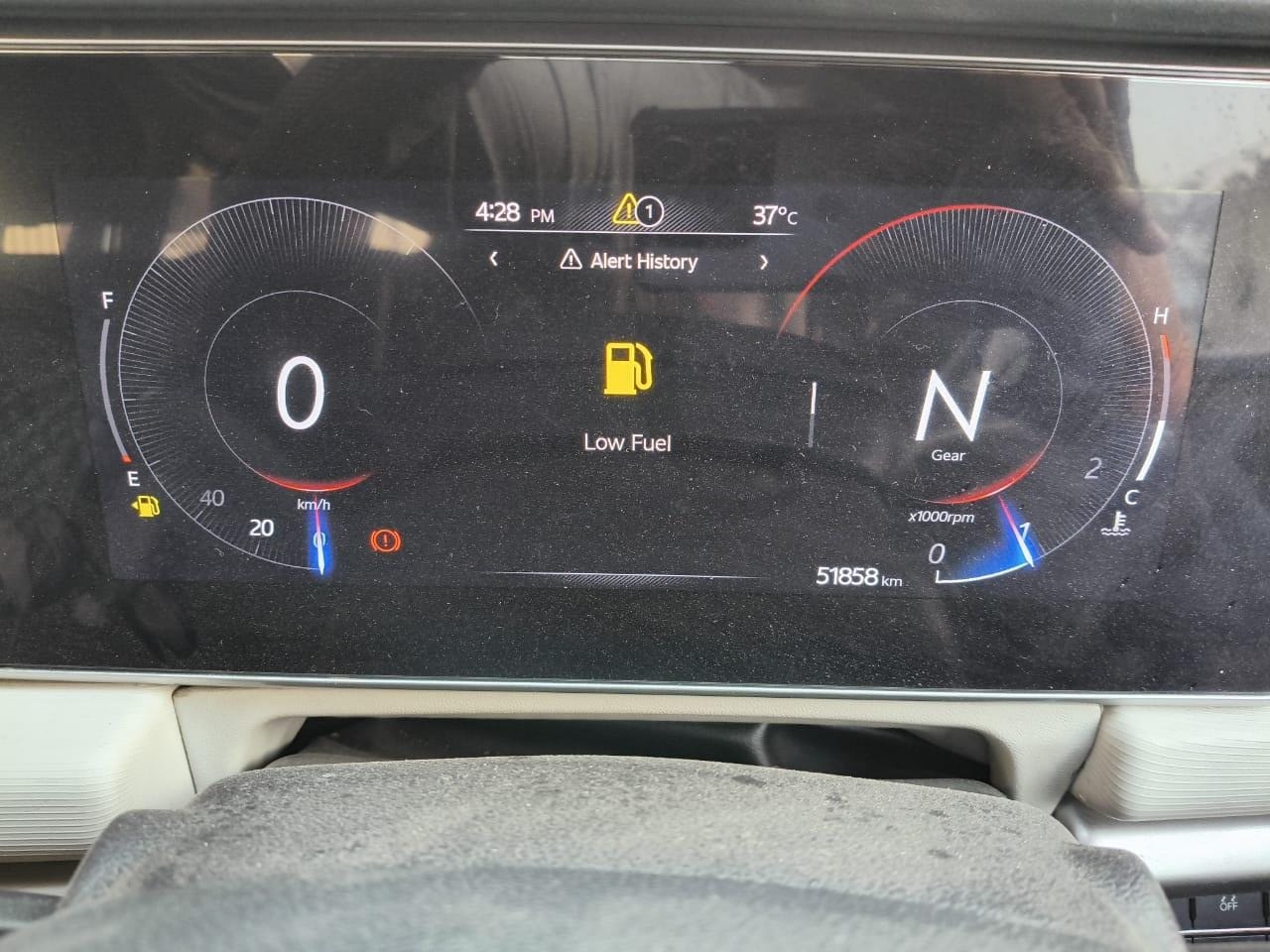 XUV700 image 7 XUV700 image 7