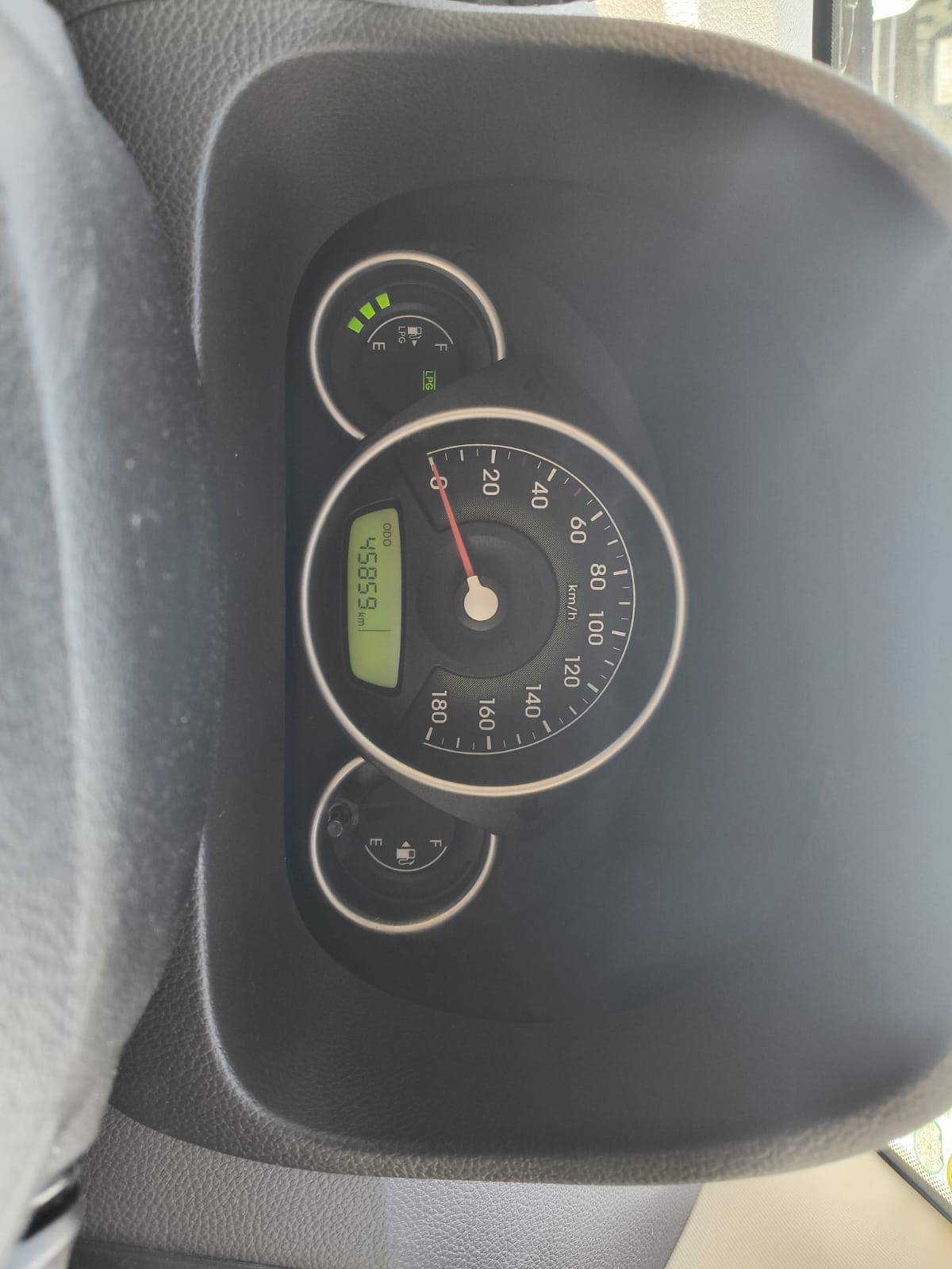 Used 2013 Hyundai EON Used 2013 Hyundai EON