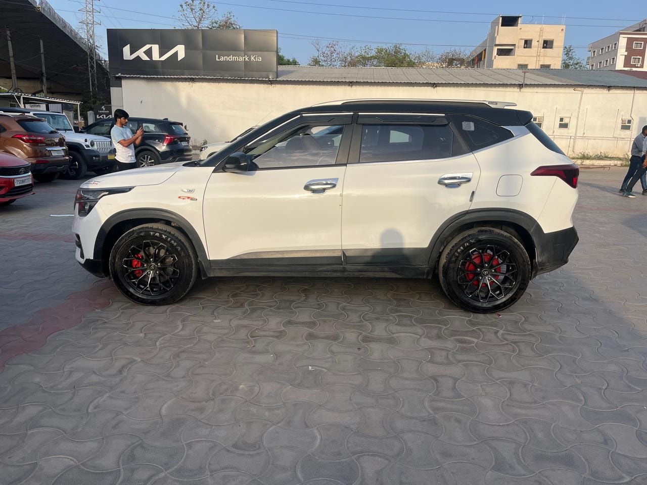 Seltos image 2 Seltos image 2