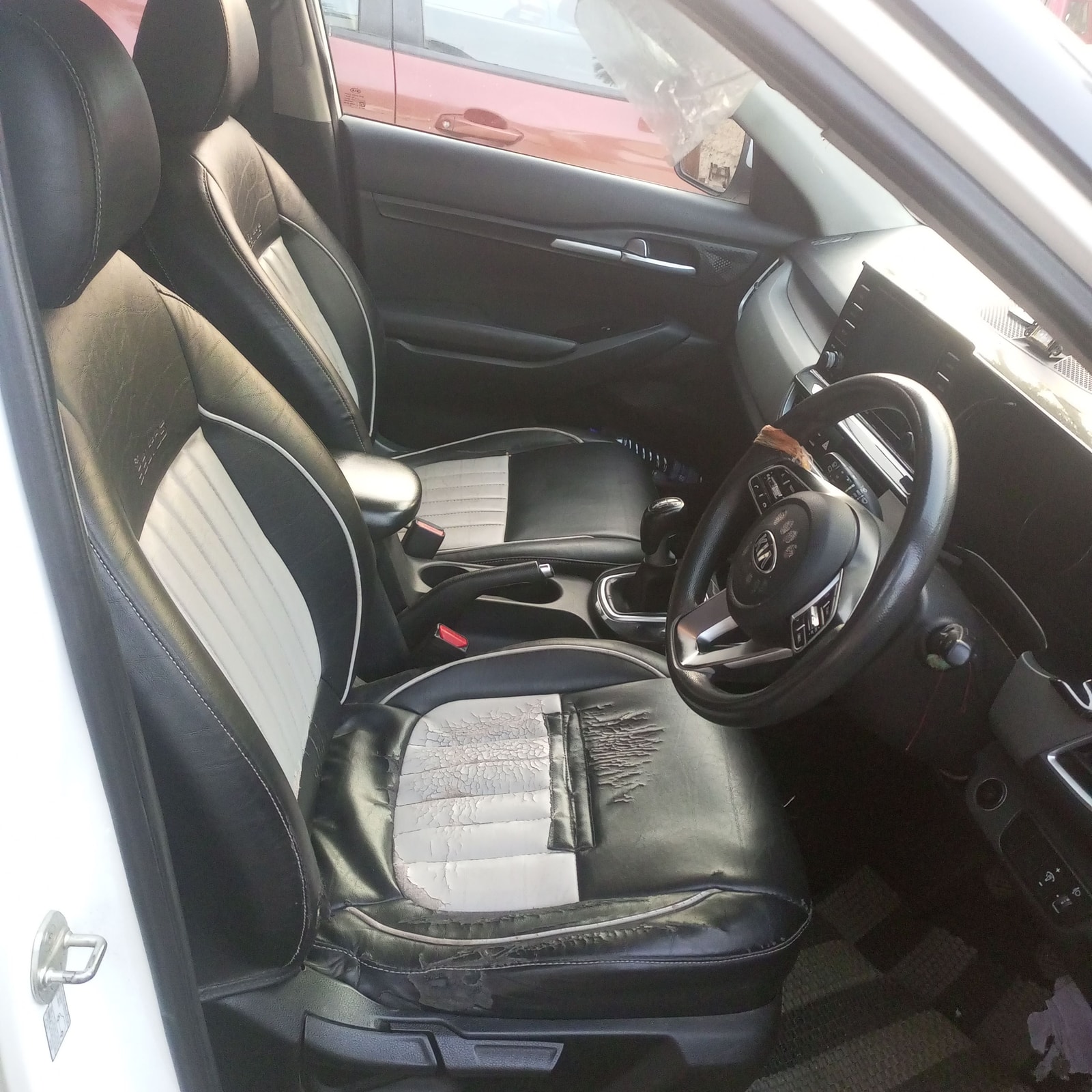 Seltos image 14 Seltos image 14