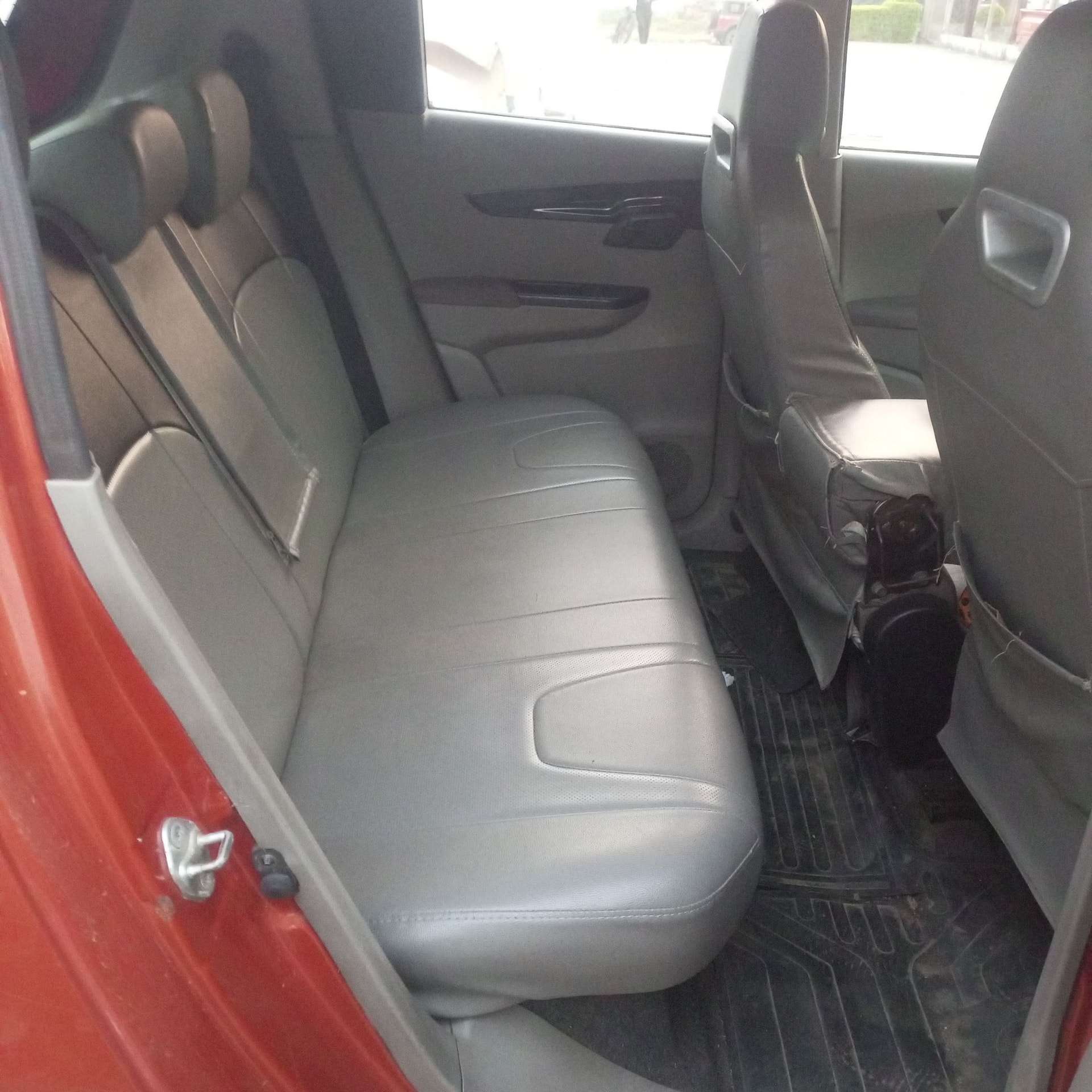 Used 2017 Mahindra KUV100 Used 2017 Mahindra KUV100