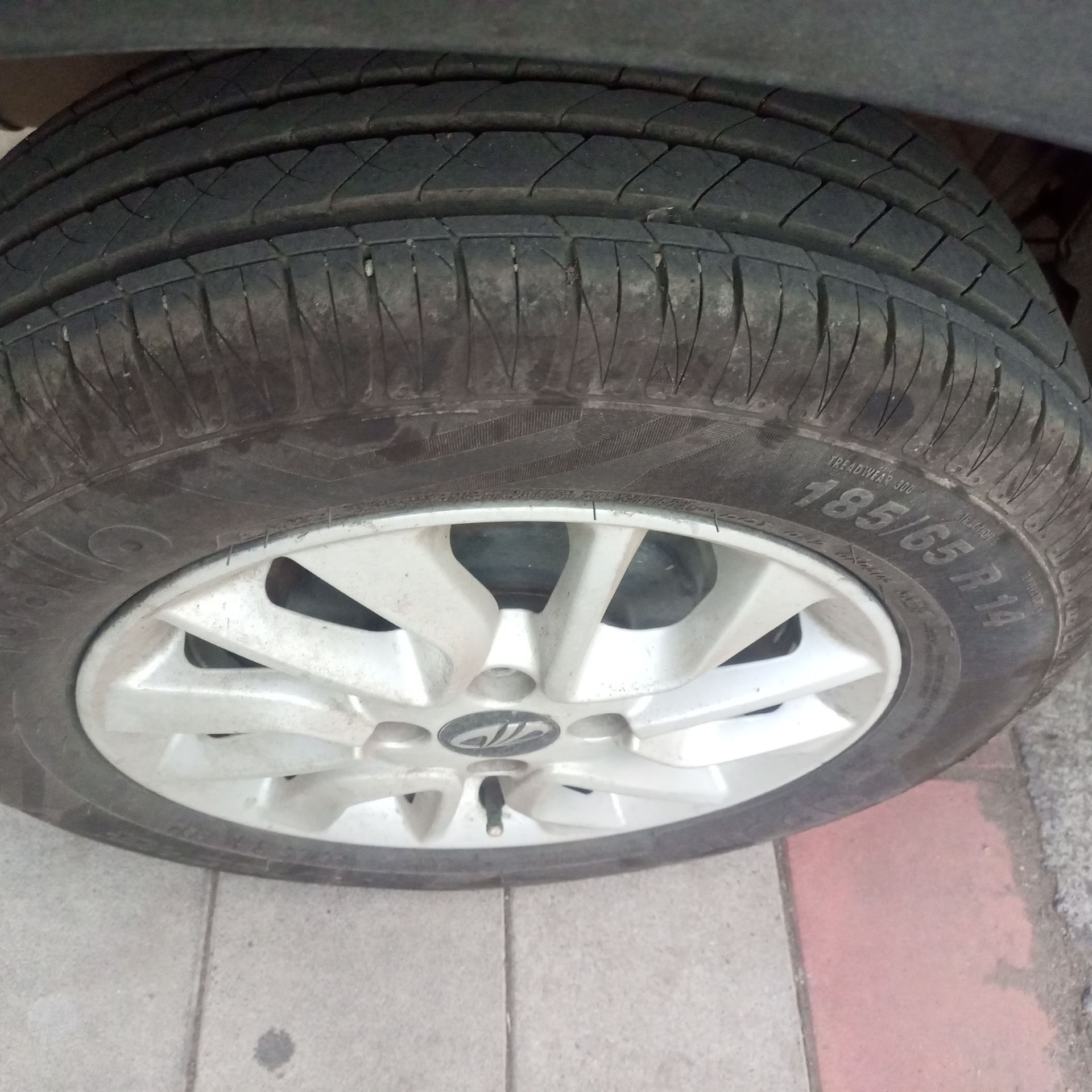 Used 2017 Mahindra KUV100 Used 2017 Mahindra KUV100