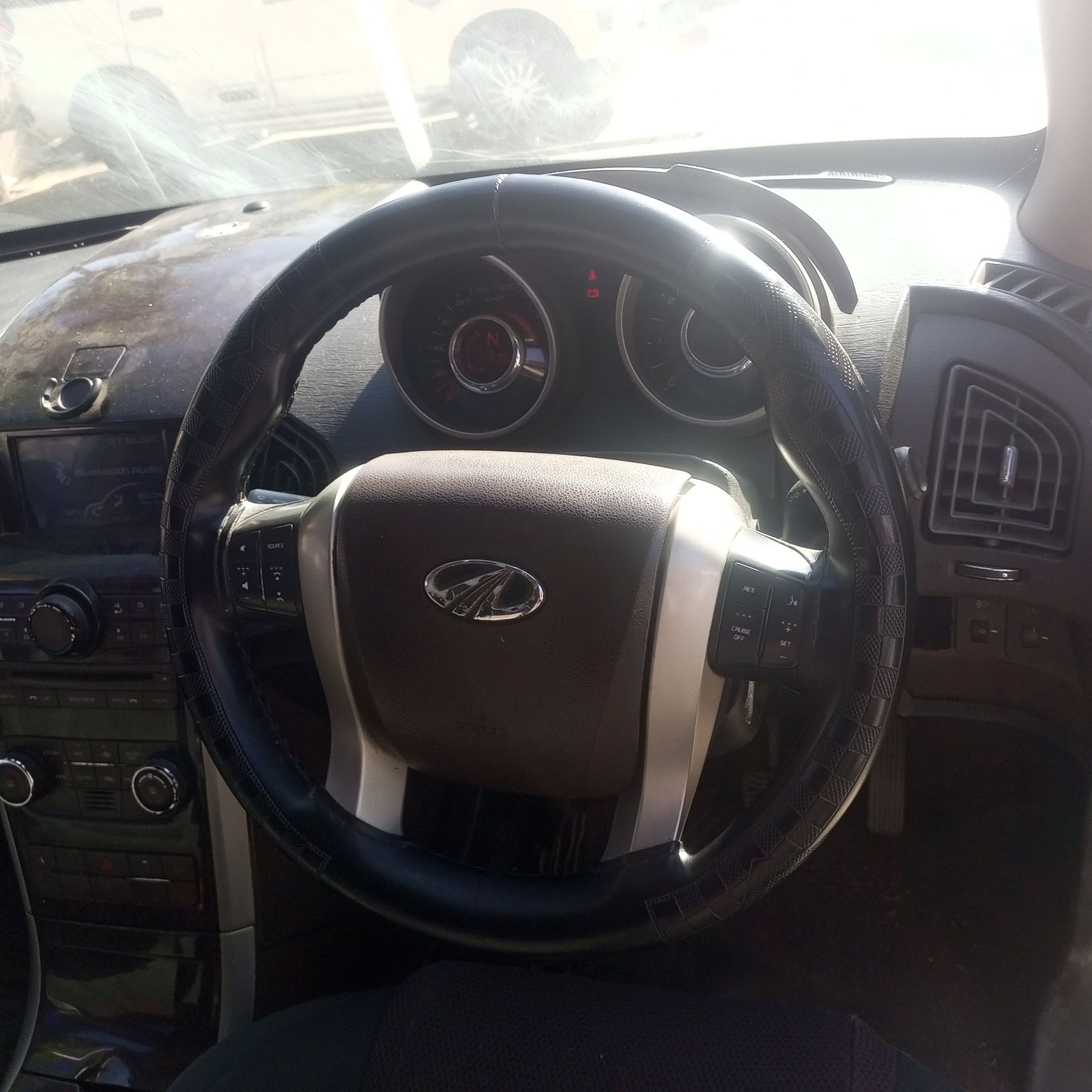 XUV500 image 13 XUV500 image 13