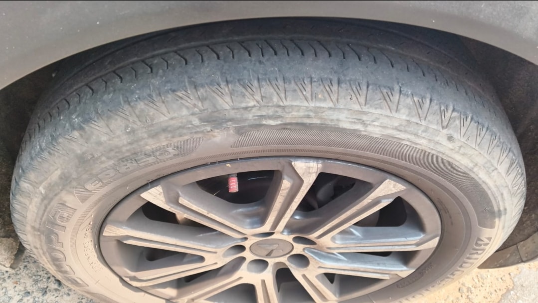 XUV700 image 9 XUV700 image 9