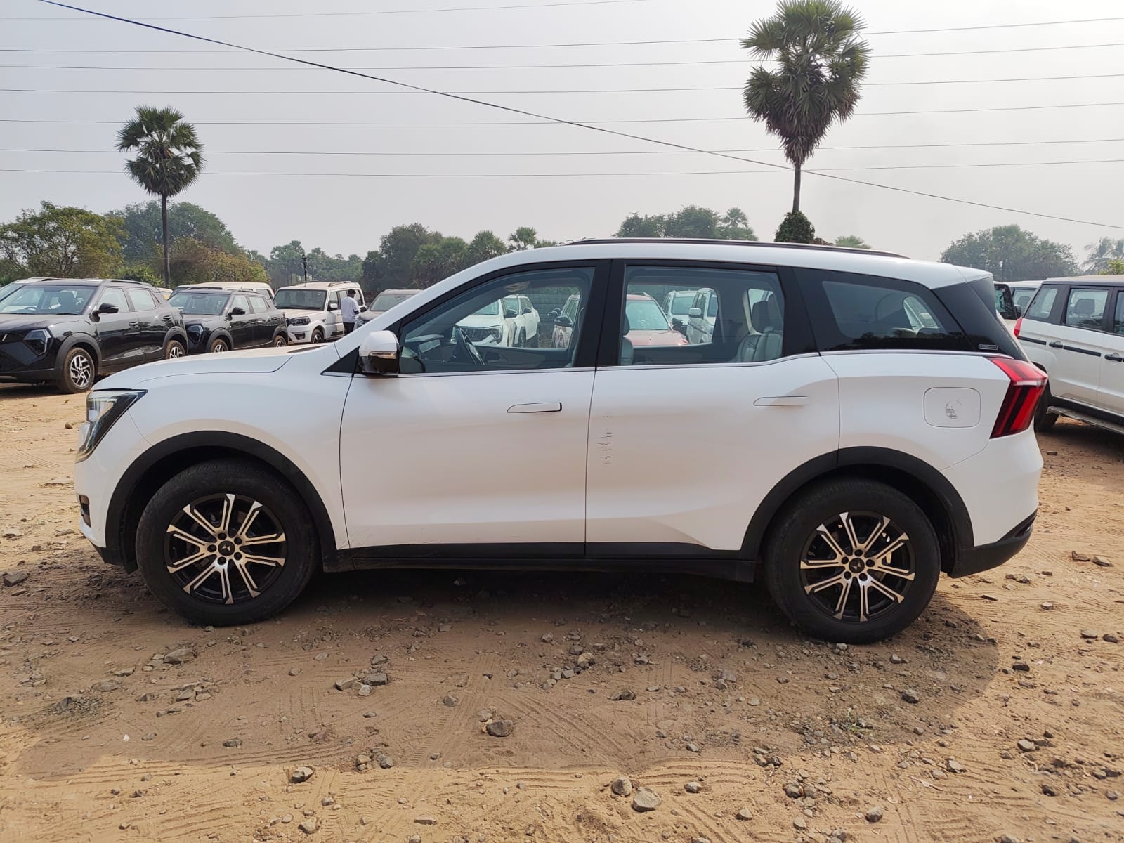 Used 2023 Mahindra XUV700 Used 2023 Mahindra XUV700