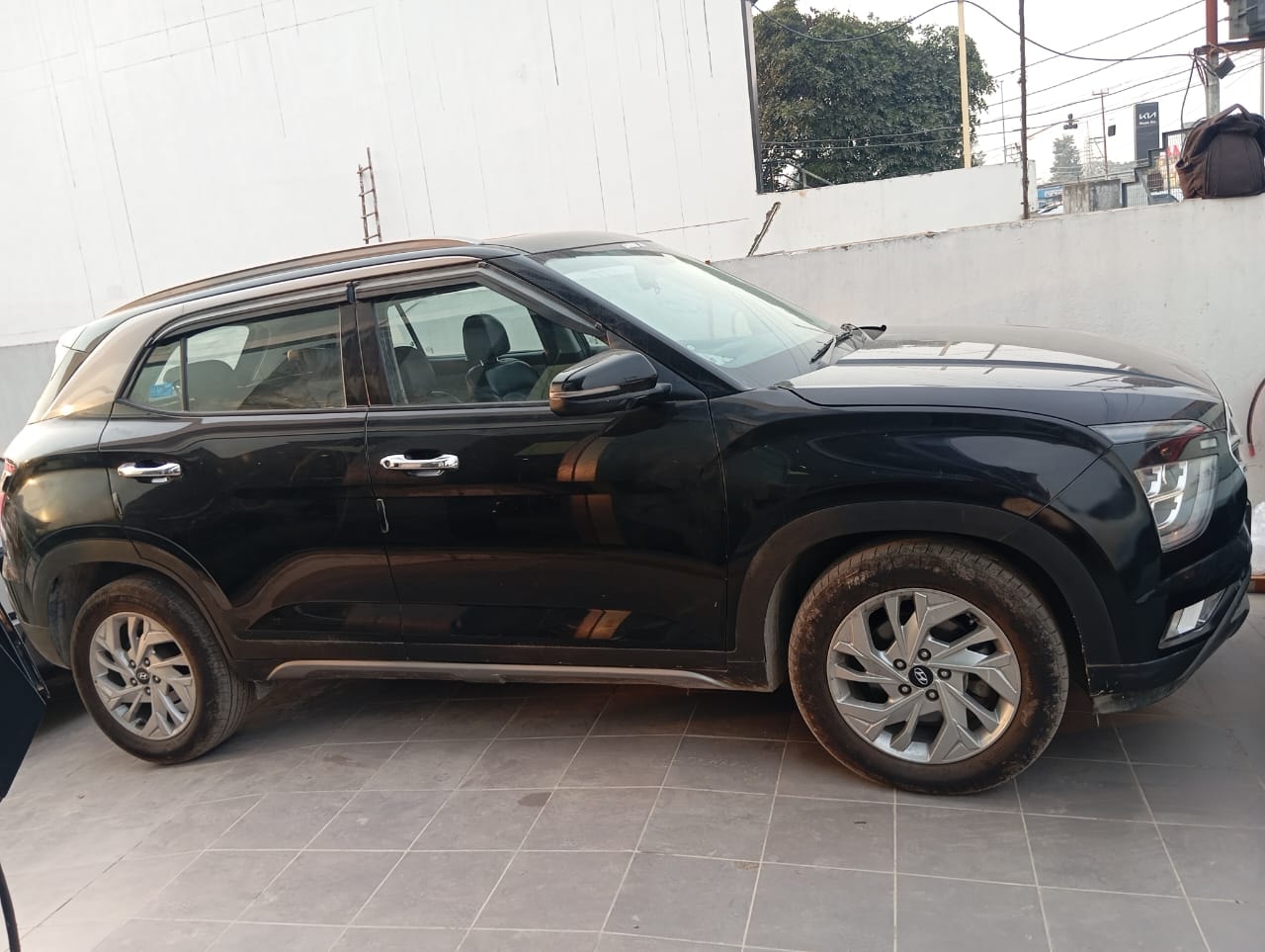 Creta image 3 Creta image 3