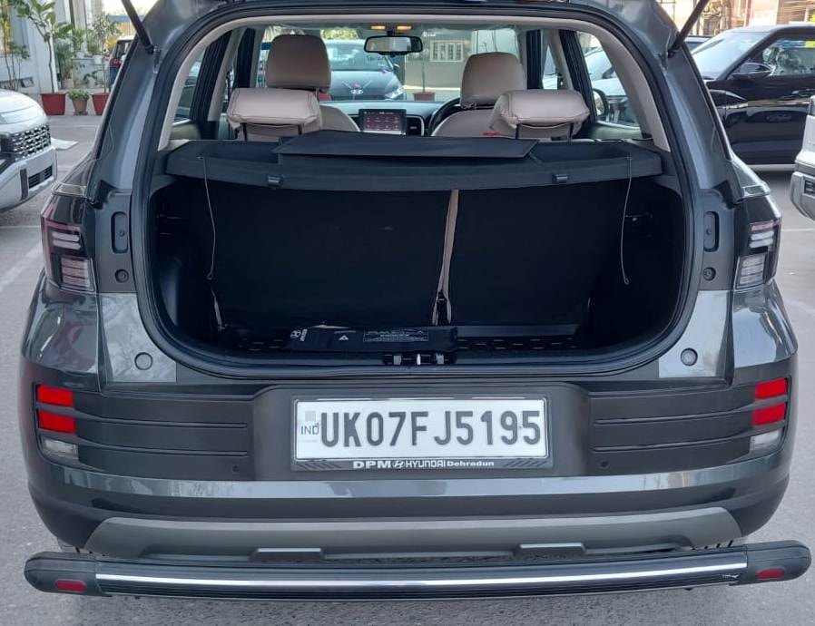 Used 2023 Hyundai Venue Used 2023 Hyundai Venue