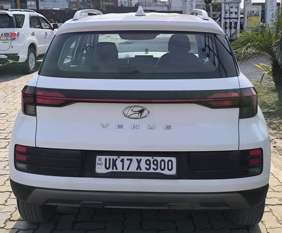 Used 2024 Hyundai Venue Used 2024 Hyundai Venue