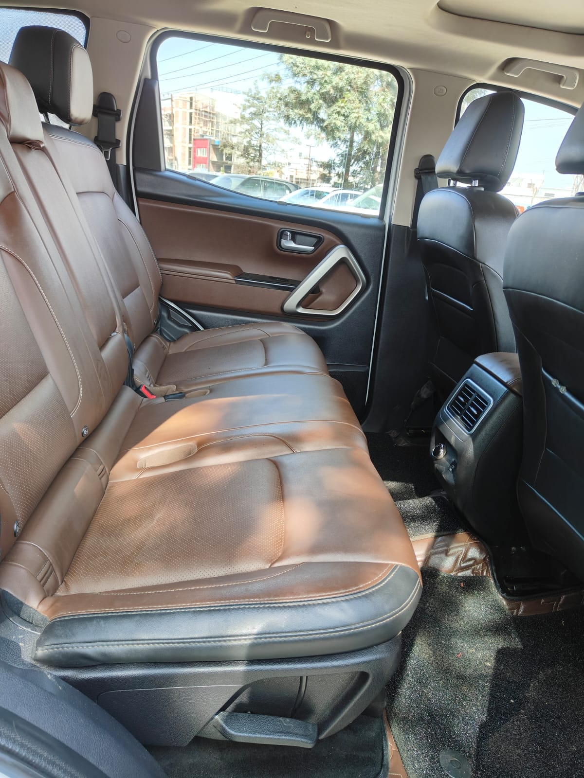 Scorpio-N image 12 Scorpio-N image 12