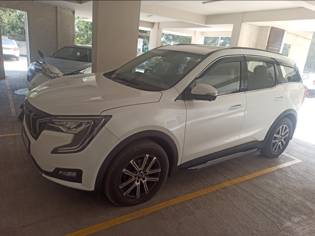 Used 2023 Mahindra XUV700 Used 2023 Mahindra XUV700