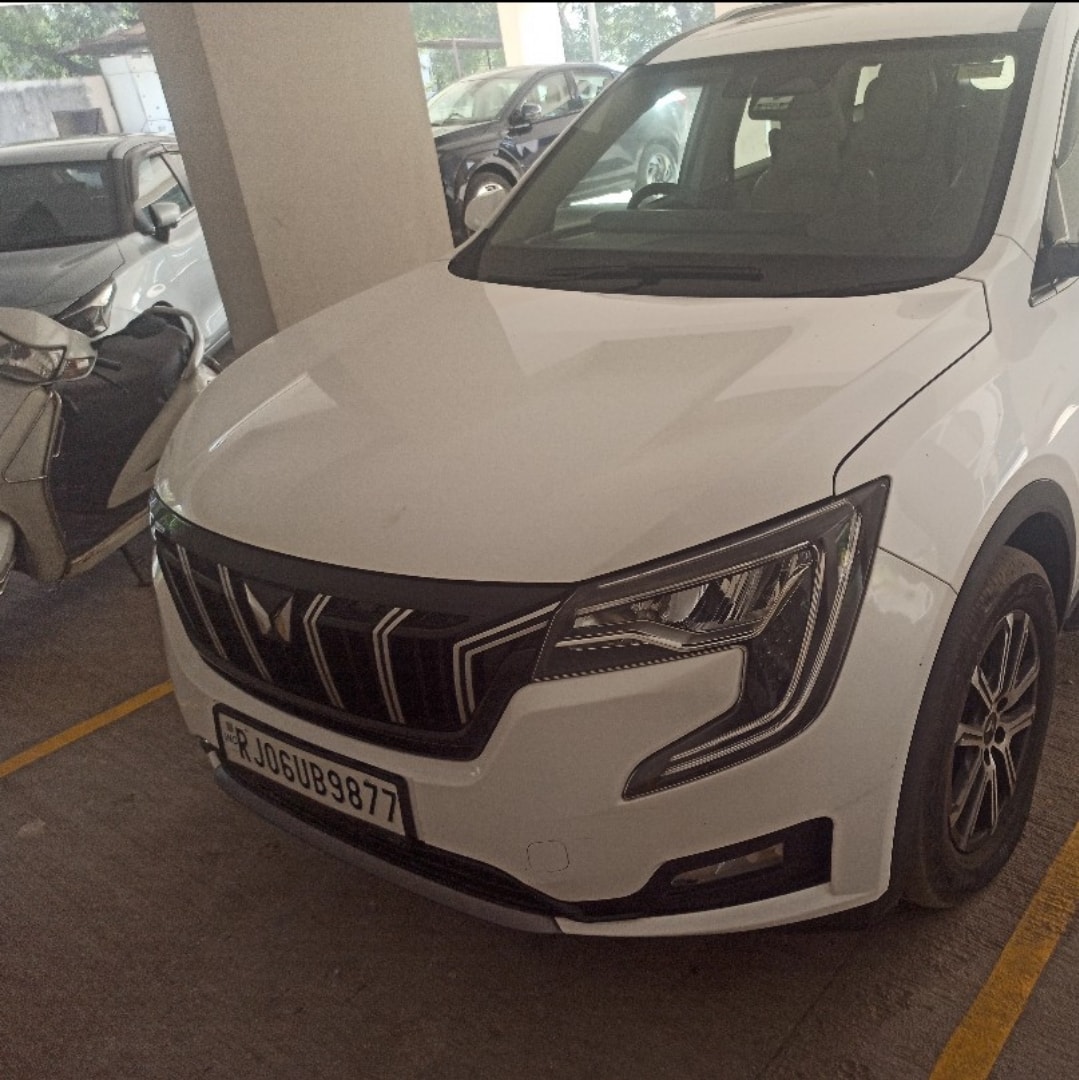 Used 2023 Mahindra XUV700 Used 2023 Mahindra XUV700