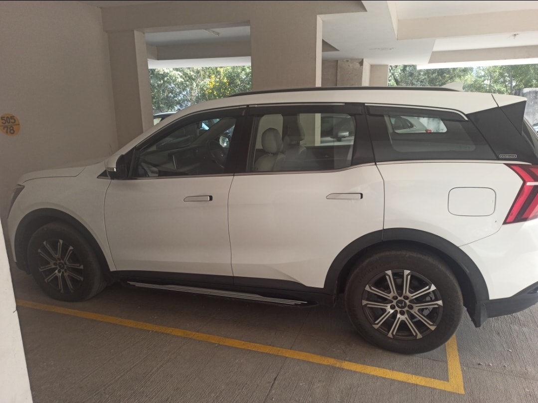 XUV700 image 2 XUV700 image 2