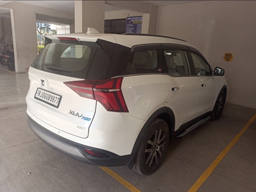 Used 2023 Mahindra XUV700 Used 2023 Mahindra XUV700