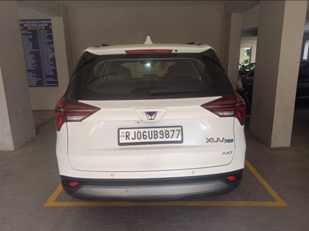 XUV700 image 4 XUV700 image 4