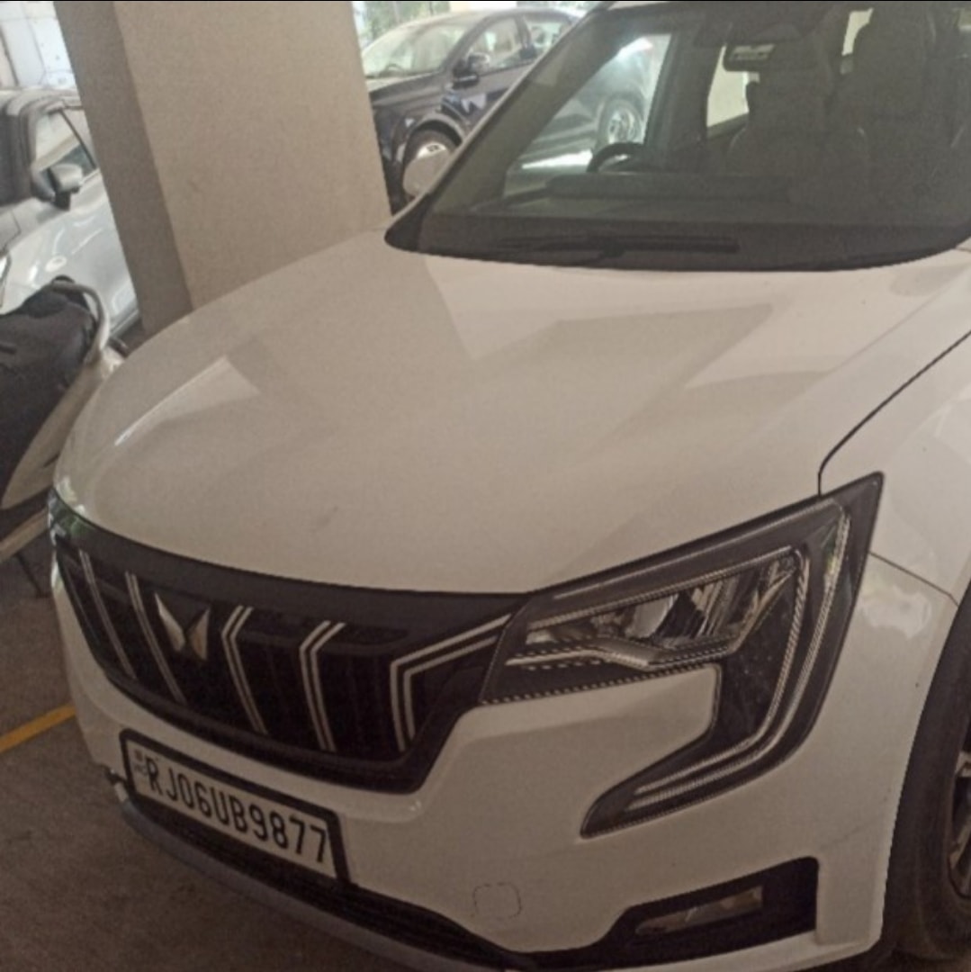 Used 2023 Mahindra XUV700 Used 2023 Mahindra XUV700