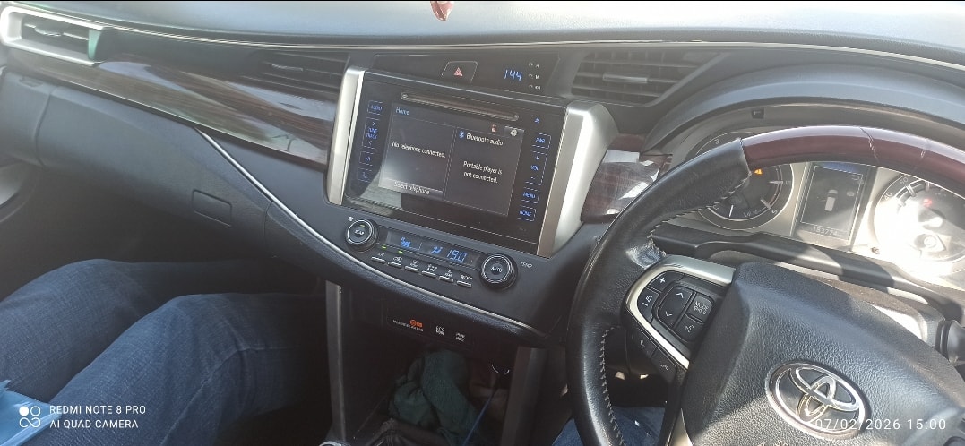 Used 2016 Toyota Innova Crysta Used 2016 Toyota Innova Crysta