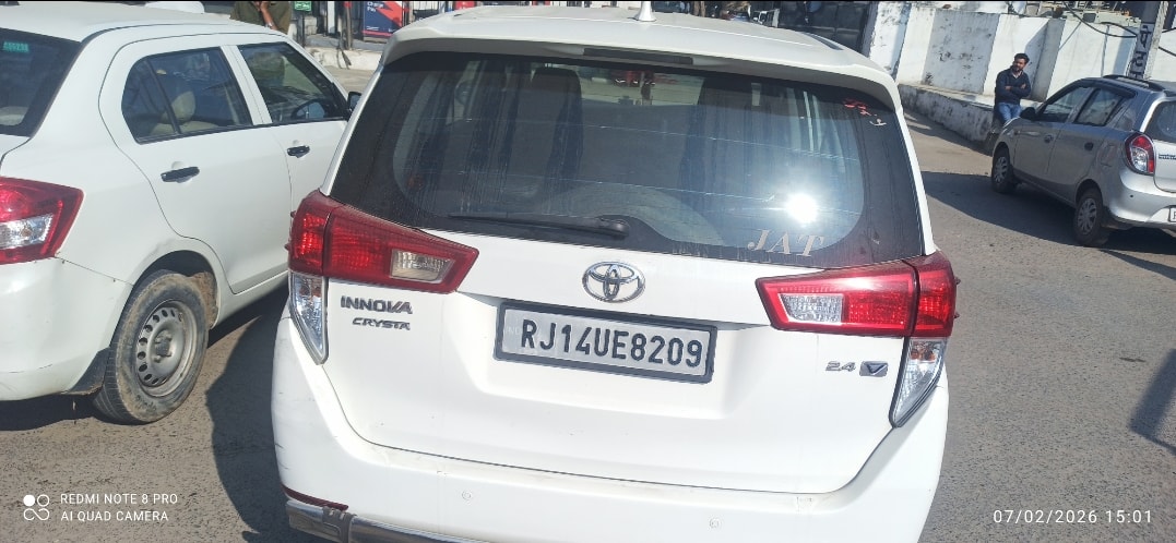 Used 2016 Toyota Innova Crysta Used 2016 Toyota Innova Crysta