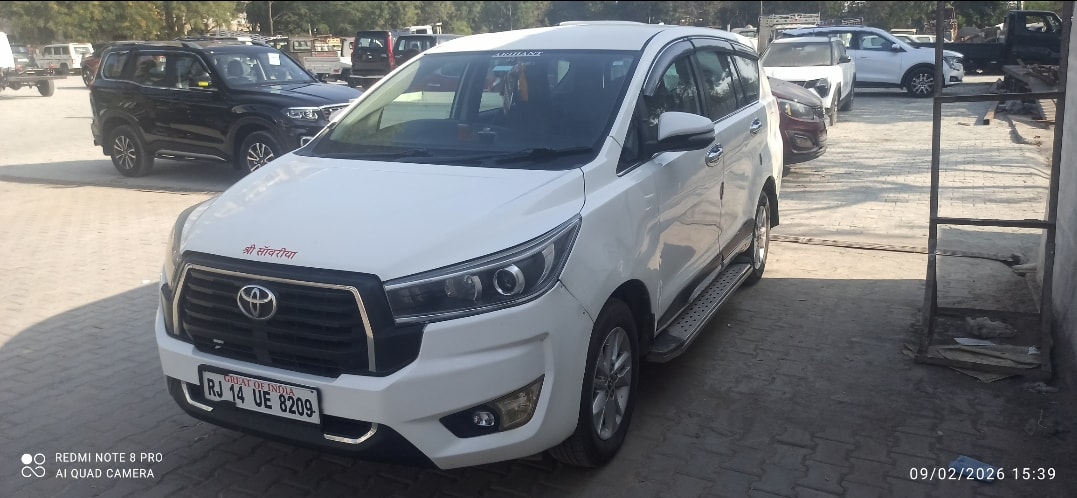 Used 2016 Toyota Innova Crysta Used 2016 Toyota Innova Crysta
