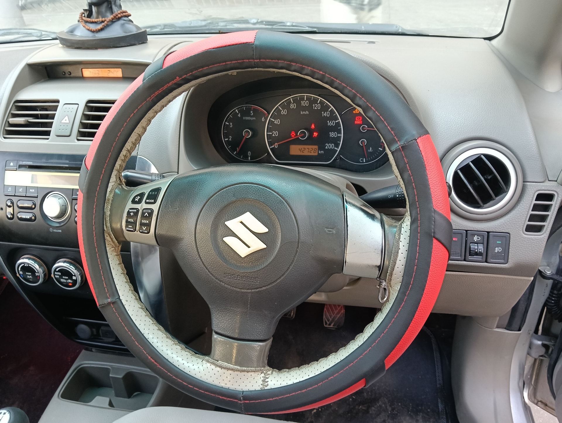 Used 2013 Maruti Suzuki SX4 Used 2013 Maruti Suzuki SX4