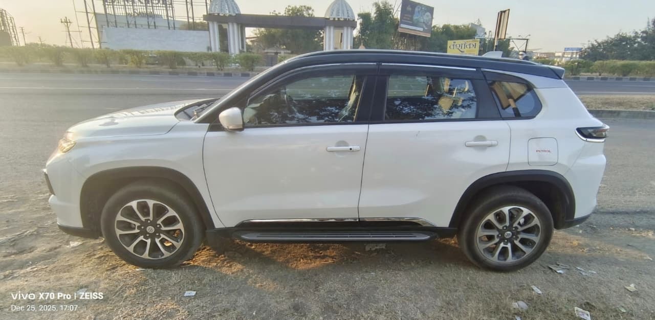 Grand Vitara image 2 Grand Vitara image 2