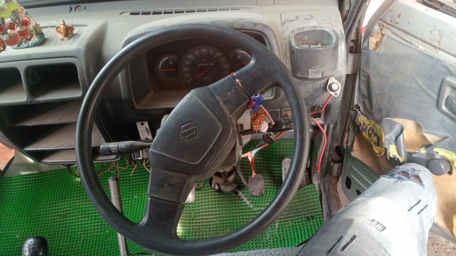 Used 2011 Maruti Suzuki Omni Used 2011 Maruti Suzuki Omni