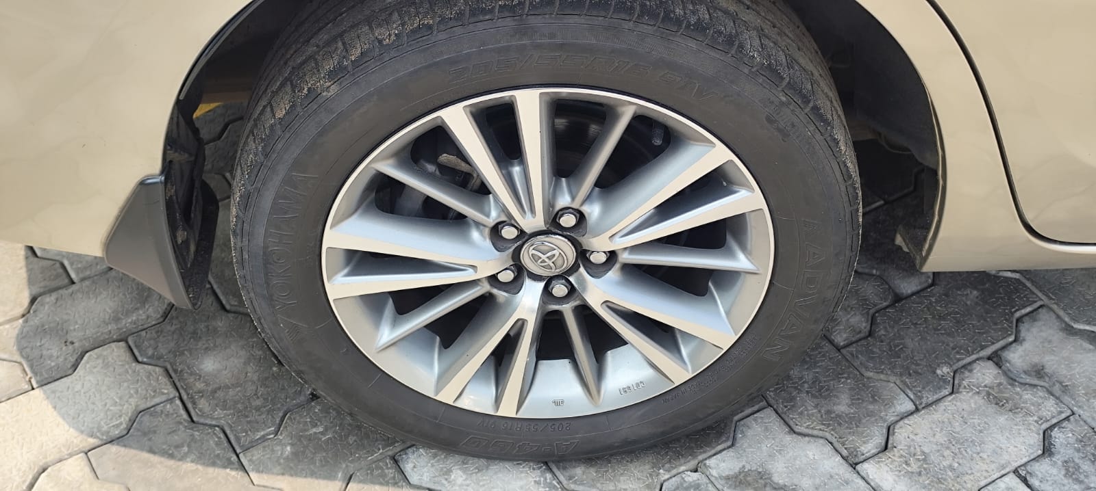 Corolla Altis image 5 Corolla Altis image 5