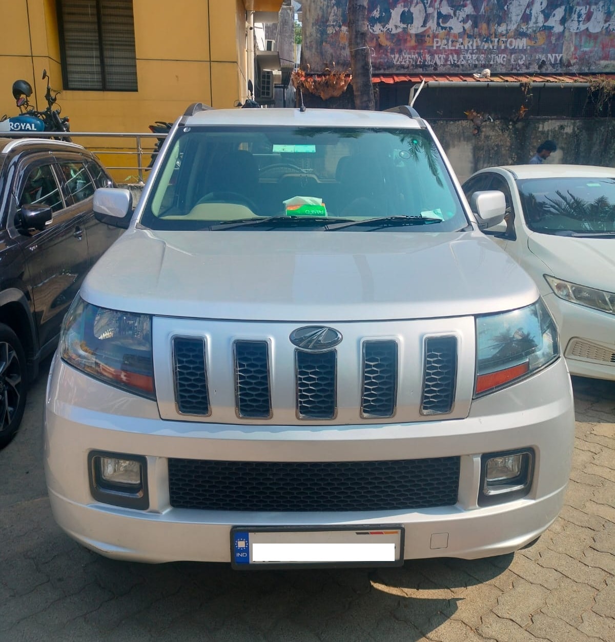 TUV300 image 7 TUV300 image 7