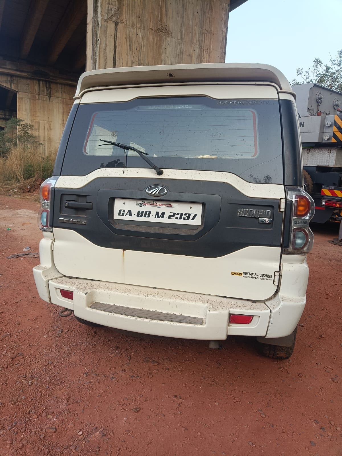 Used 2015 Mahindra Scorpio Used 2015 Mahindra Scorpio