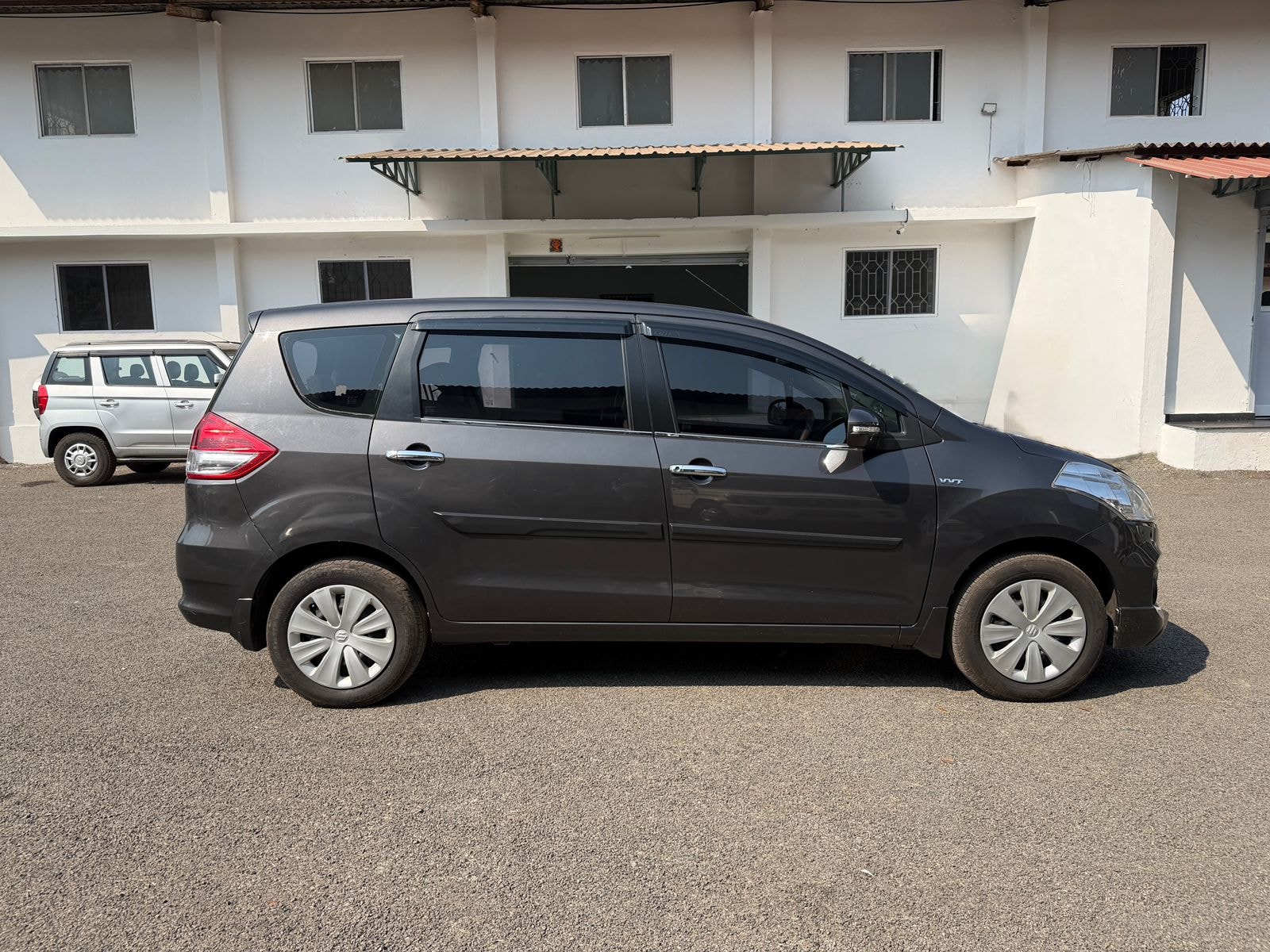 Ertiga image 2 Ertiga image 2