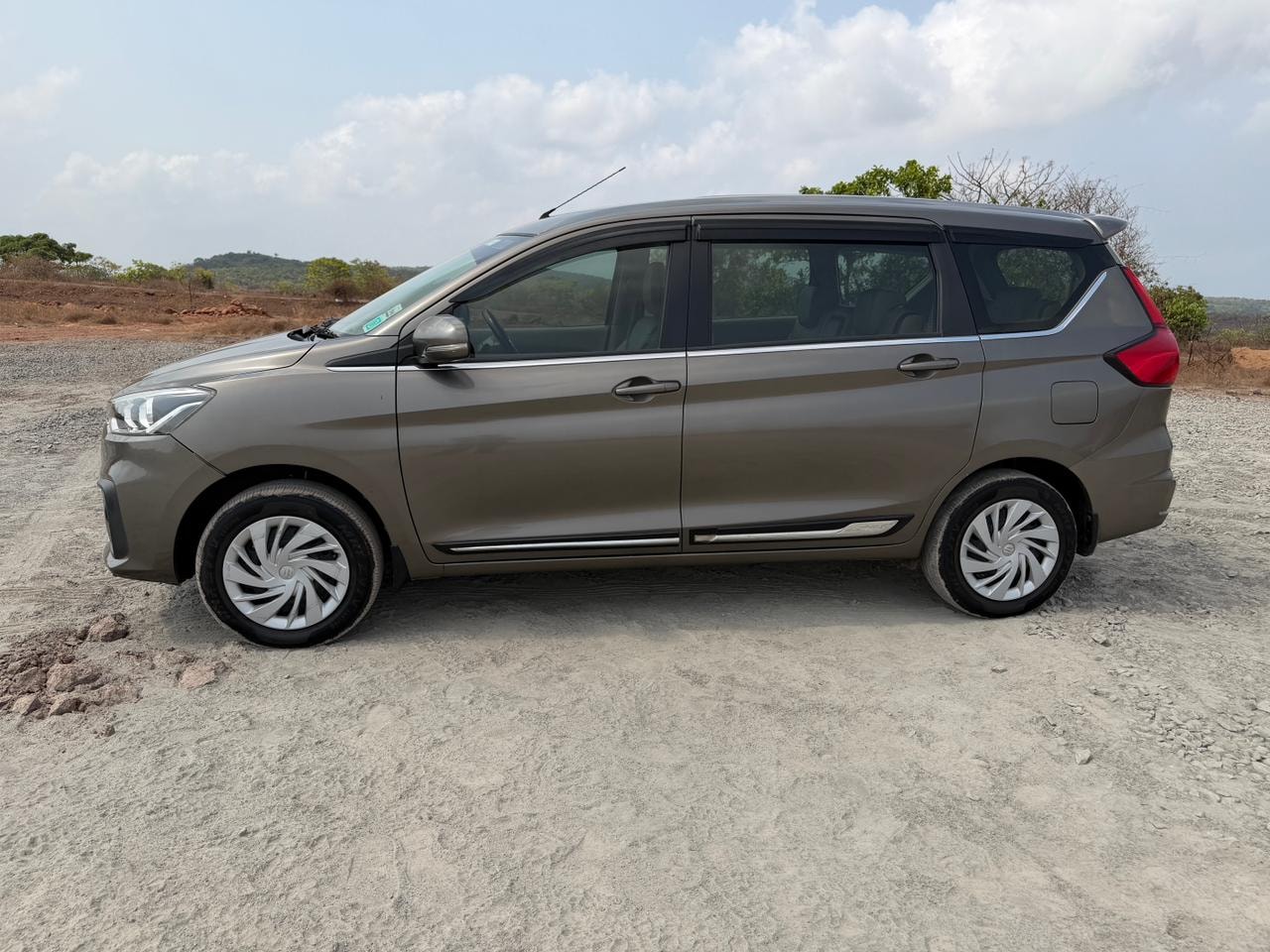 Ertiga image 2 Ertiga image 2