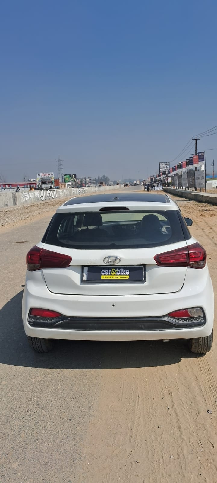 i20 Active image 4 i20 Active image 4