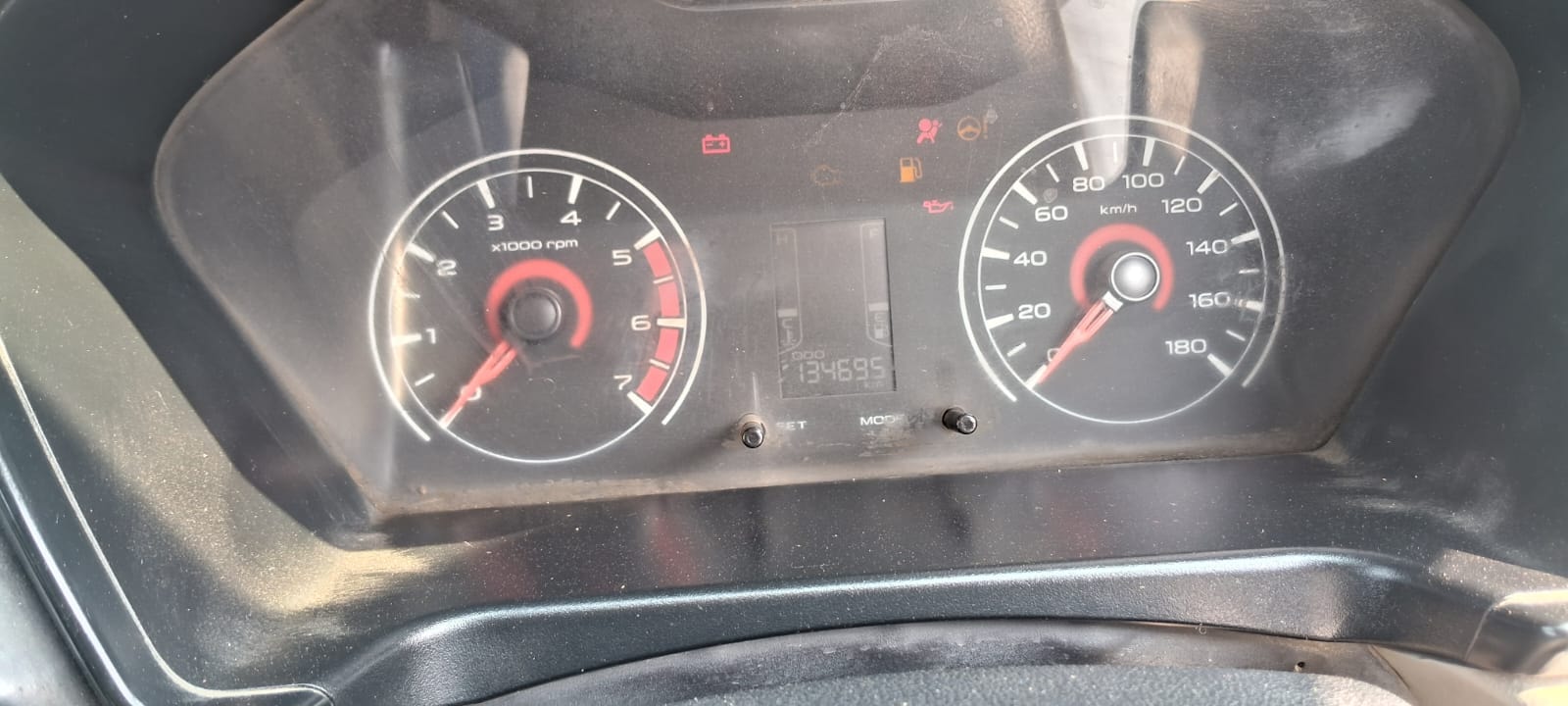 Used 2016 Mahindra KUV100 Used 2016 Mahindra KUV100