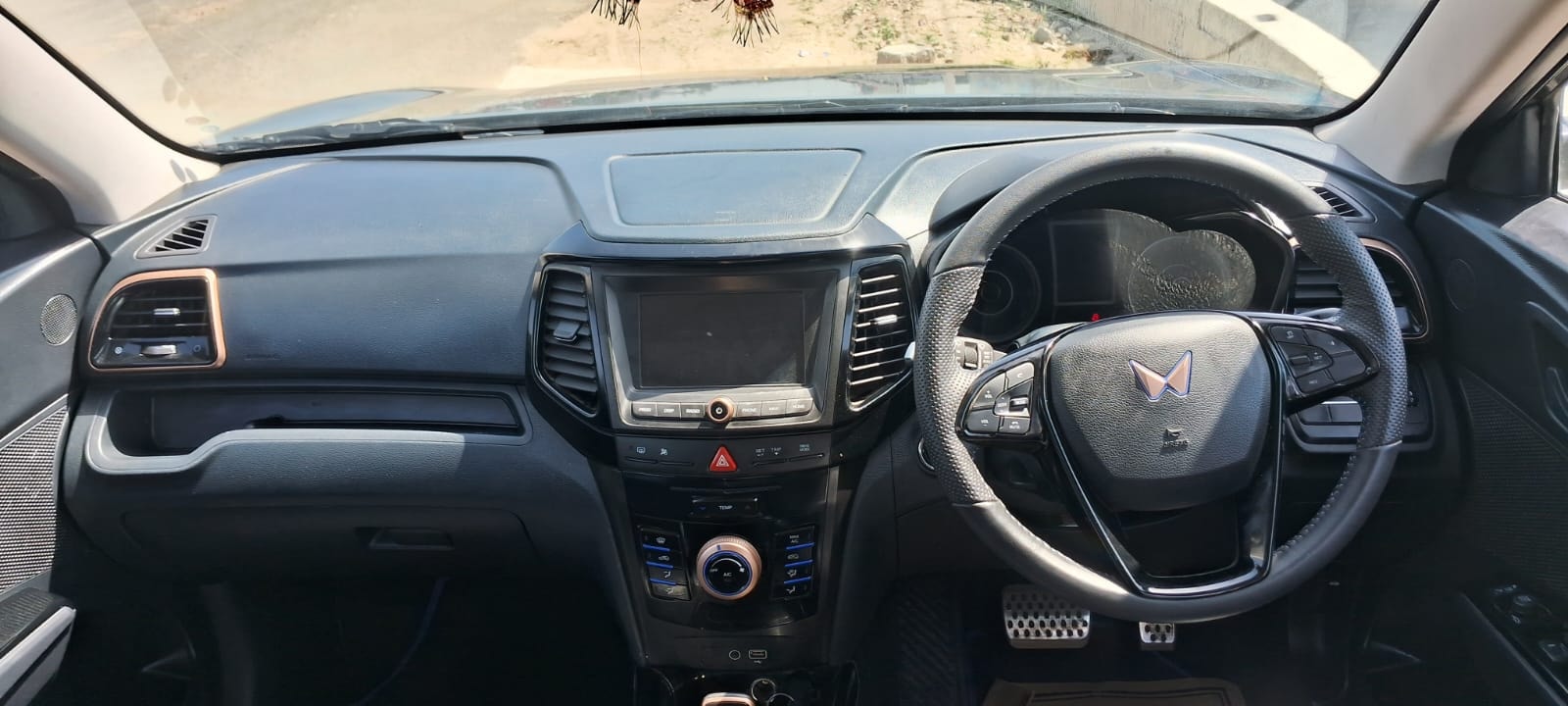 Used 2023 Mahindra XUV400 Used 2023 Mahindra XUV400