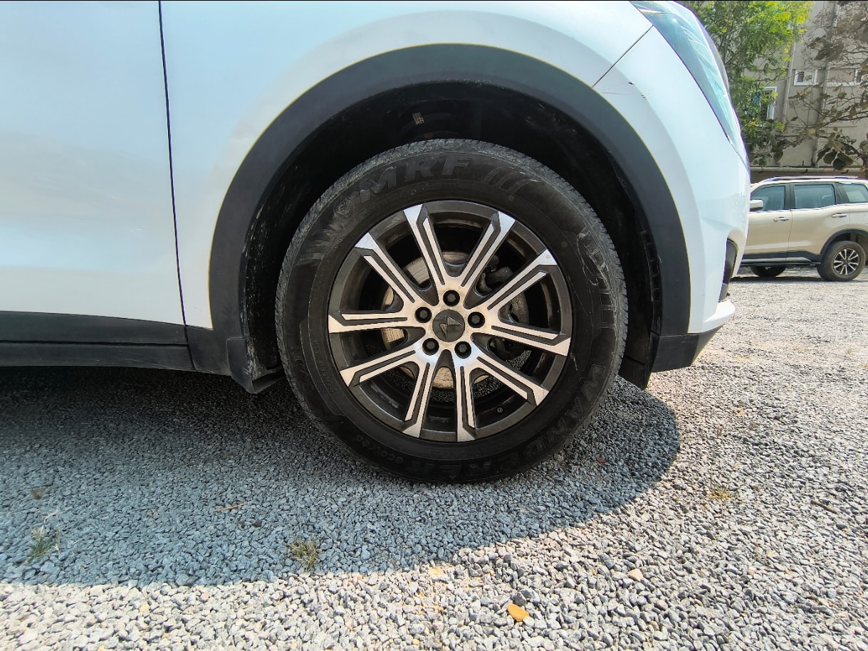 XUV700 image 9 XUV700 image 9